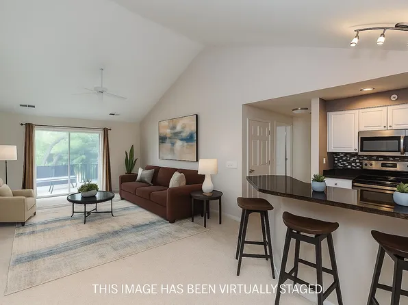 8530 Greenway Blvd Unit 315, Middleton, WI 53562