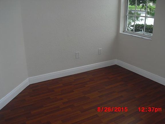 3rd image of 745 SW 148th Ave APT 811