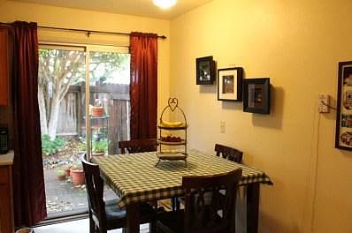 5th image of 2454 McKinleyville Ave