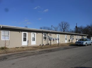 2815 Herbert St, Granite City, IL 62040