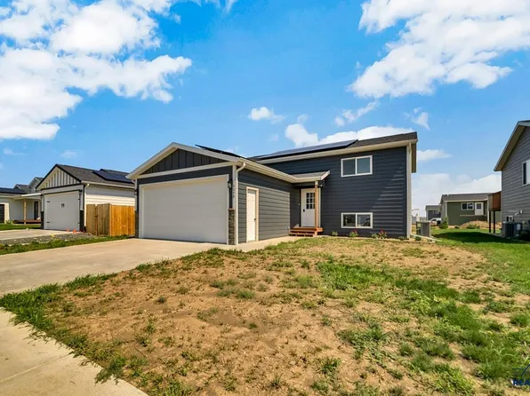 4048 Haralson Ln, Rapid City, SD 57703