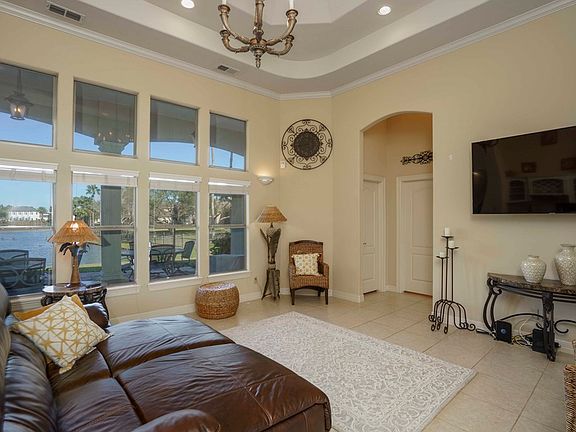 5th image of 1 Laguna Madre Dr