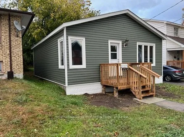544 McIntyre St E, North Bay, ON P1B 1E3