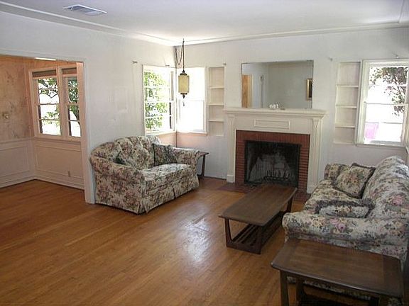 3rd image of 5746 Cleon Ave