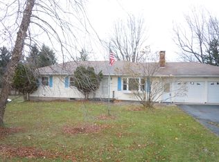 606 Silver Hill Rd, Newark, NY 14513