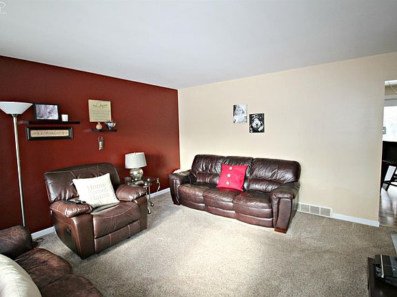 3rd image of 5196 Hansen Dr