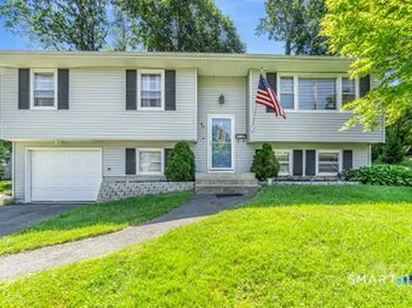 40 Bayberry Drive, Wallingford, CT 06492