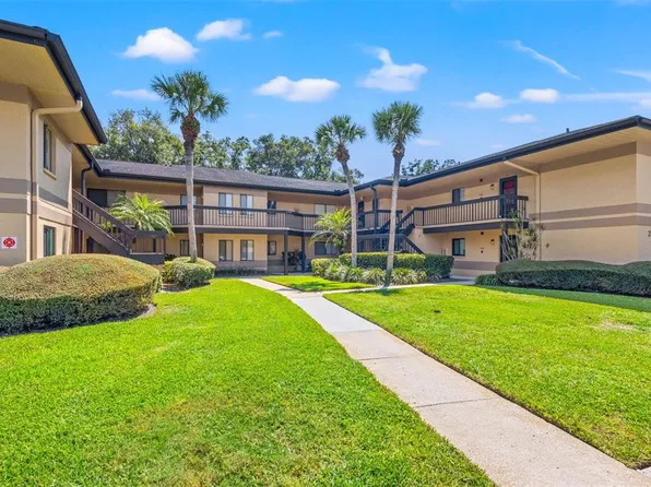 2682 SABAL SPRINGS CIRCLE #204, CLEARWATER, FL 33761