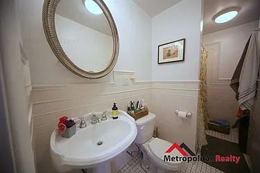 Rented by Metropolitan Realty