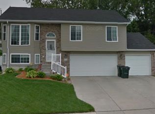 8145 Mackenzie Rd, Lincoln, NE 68505