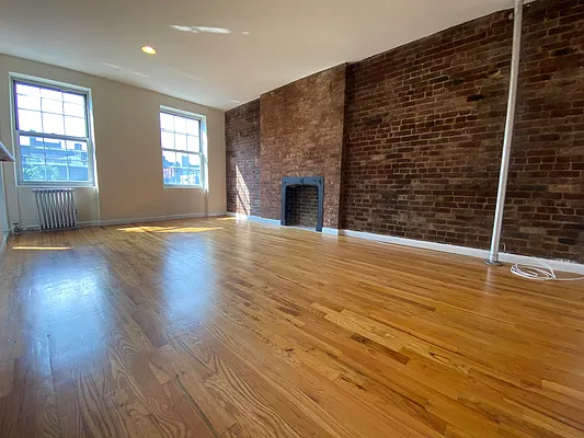 Rented by Corcoran | media 25