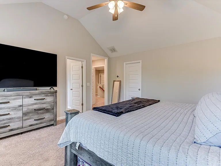 6047 Big Pond Trl #A — Photo 34