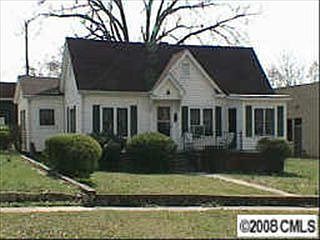 1st image of 117 W Washington Ave
