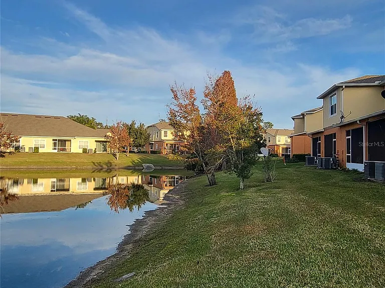 4060 Winding Vine Dr — Photo 33