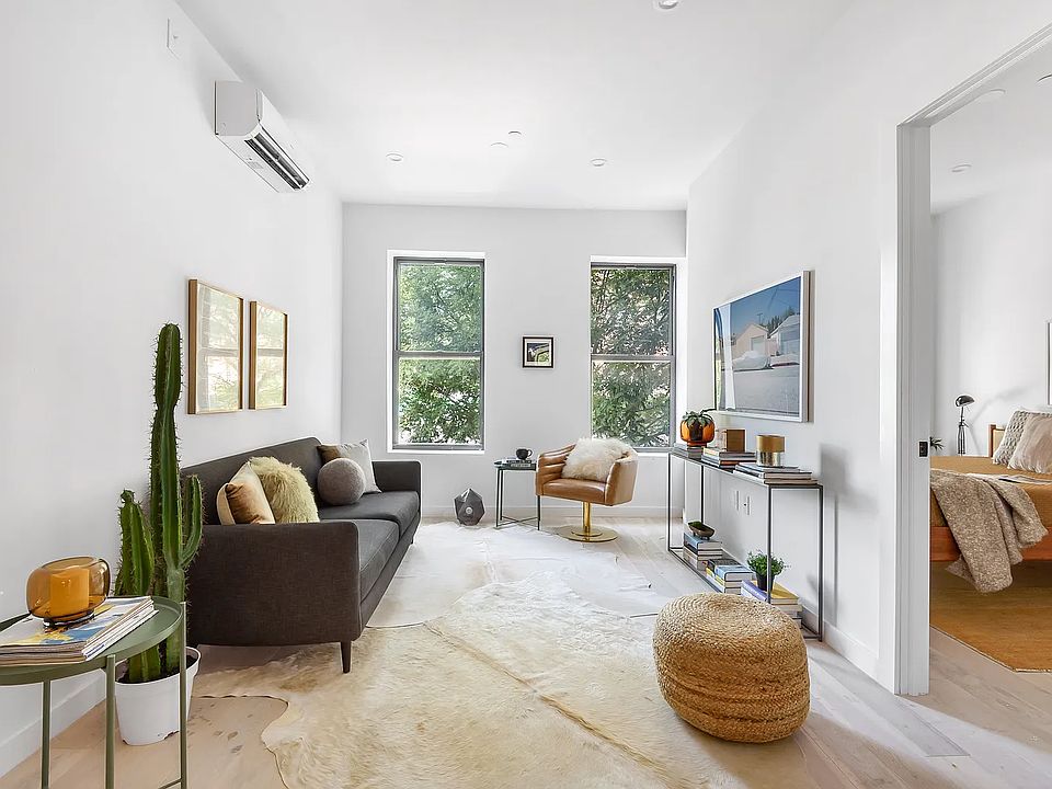 1st image of 1091 Rogers Ave #3F