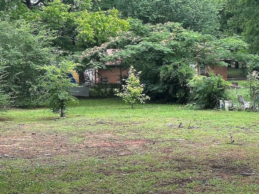 1st image of 2413 Cass St