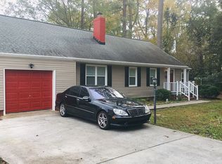 218 Pine Grove Rd, Newport News, VA 23601