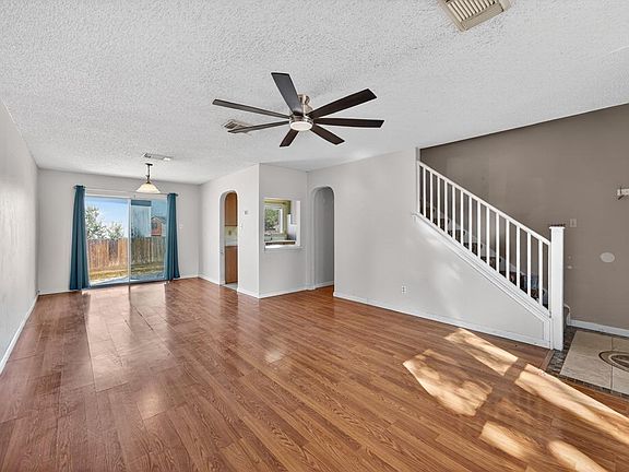 2nd image of 5515 Champions Hill Dr