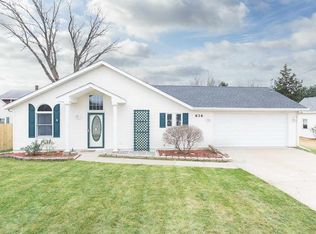 636 32nd Ave, Moline, IL 61265