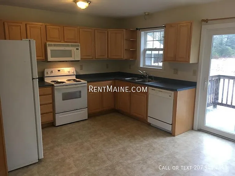 12 Ada Dr — Photo 4