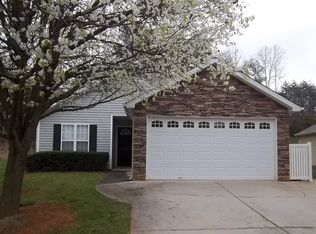 137 Cameron Way Cir, Winston Salem, NC 27103