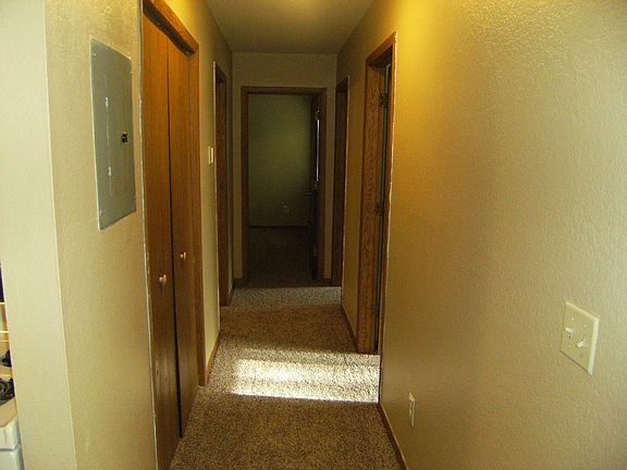 5th image of 344 Wallace St APT B2