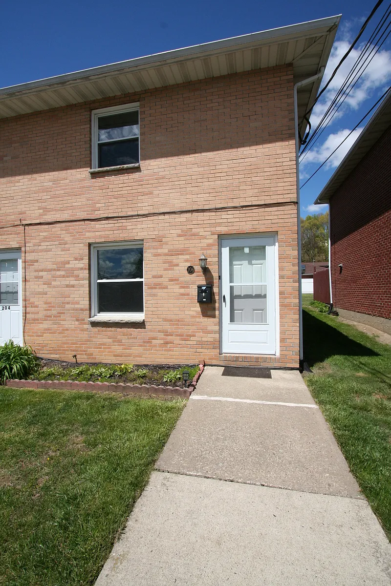 Building Photo - Archbald Apartments