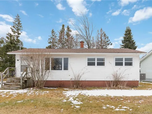 14 Windsor St, Riverview, NB E1B 2X6