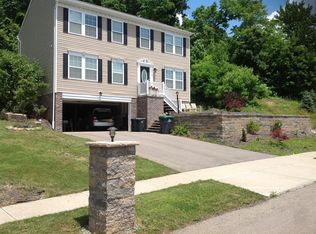 8015 Maureen Dr, Cranberry Township, PA 16066