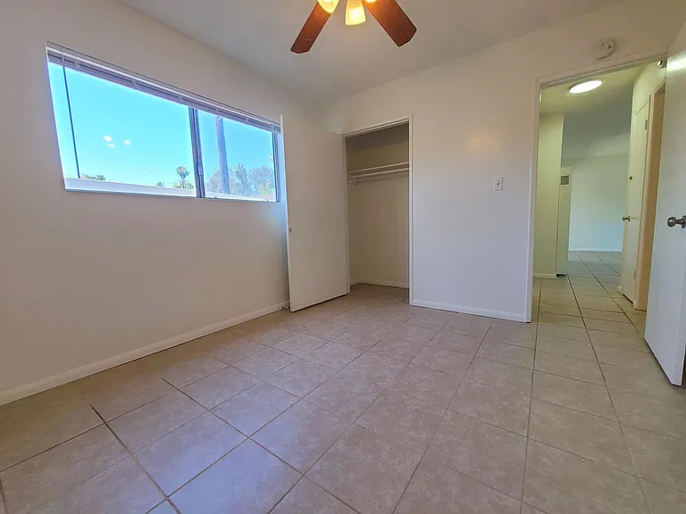 Central Ave. - 1302-1308 E. — Photo 16