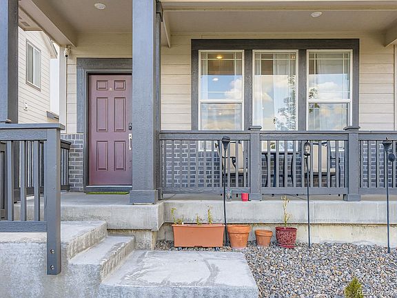 3rd image of 625 Aspen Avenue