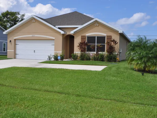 2257 SW Import Dr, Port St. Lucie, FL 34953
