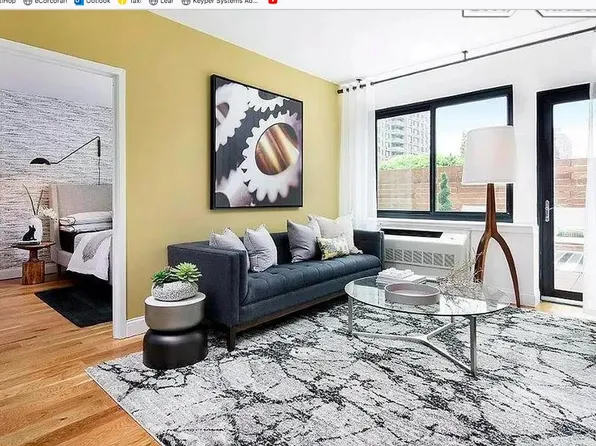 490 Myrtle Avenue image 2 of 21