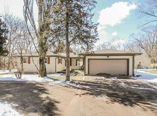 4311 Cermak Rd, Algonquin, IL 60102