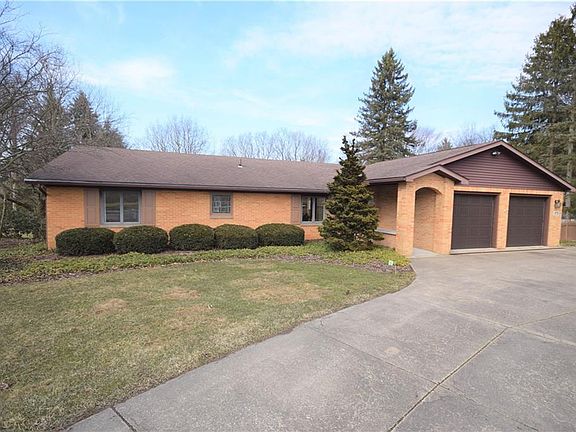 2nd image of 375 Pres Vannes Dr