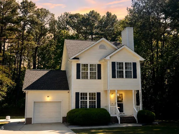 30 Vauxhall Ct, Youngsville, NC 27596