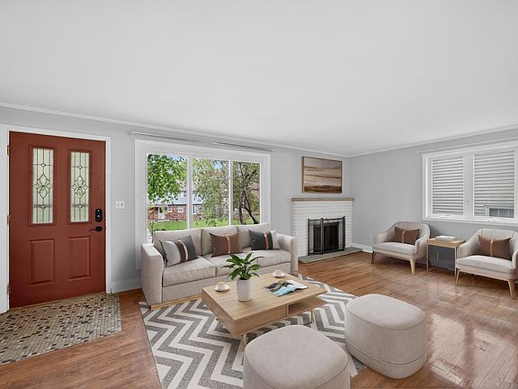 2nd image of 548 22nd St NE