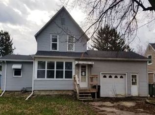 303 S Grant St, Lake Mills, IA 50450
