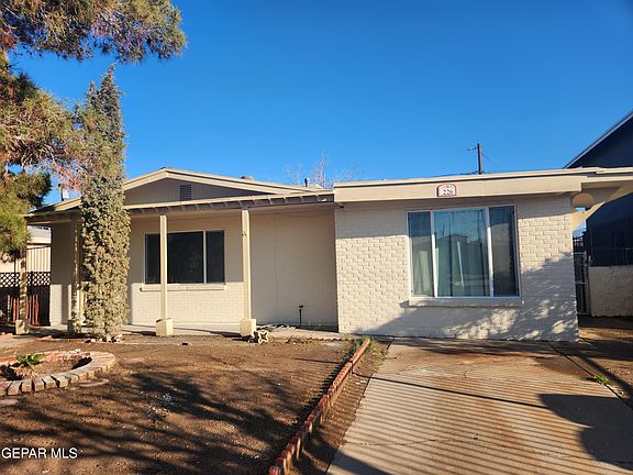 3rd image of 226 Coronado Rd