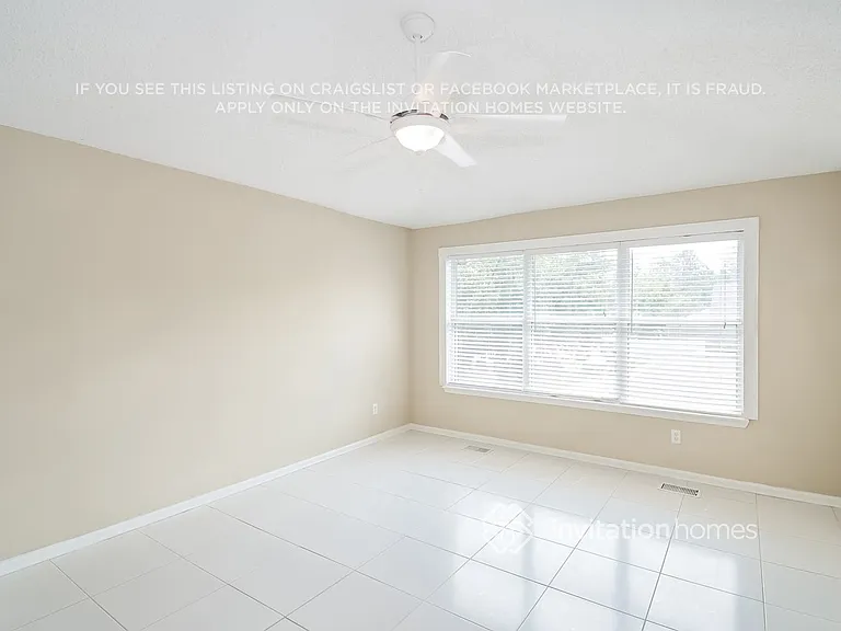 812 Lapoma Way — Photo 8