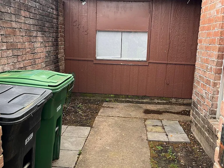 5415 Ridgemont Pl — Photo 3