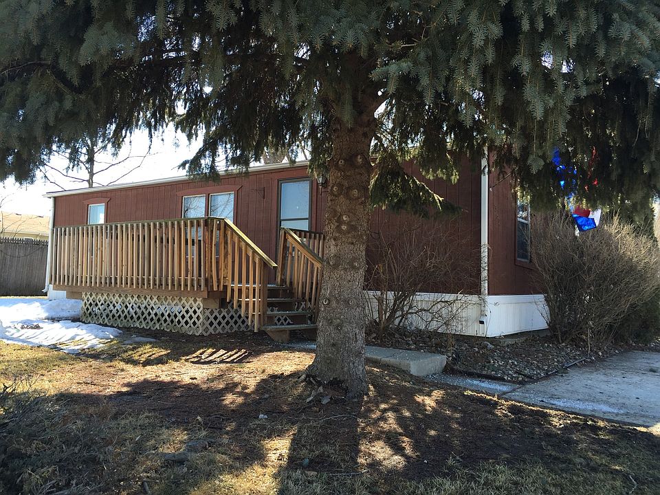 1st image of 386 Geneva Dr