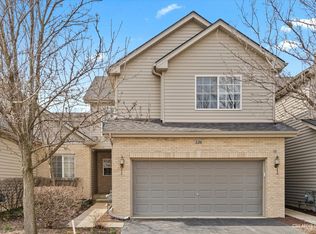 536 Madison Ln, Elgin, IL 60123