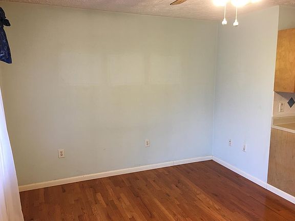 2nd image of 18377 Canjle Dr
