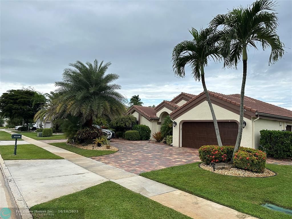 11116 Boca Woods Ln