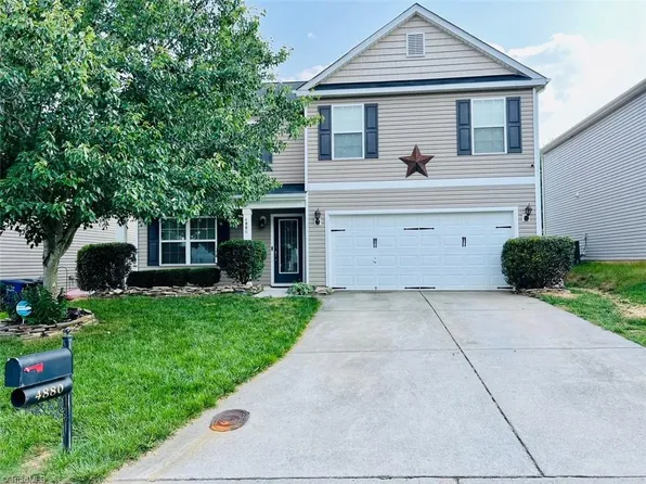 4880 Old Towne Village Cir, Pfafftown, NC 27040