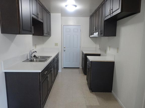 4th image of 239 S Olive St APT C