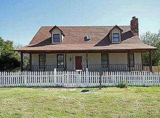 621 N 10th St, Collinsville, OK 74021