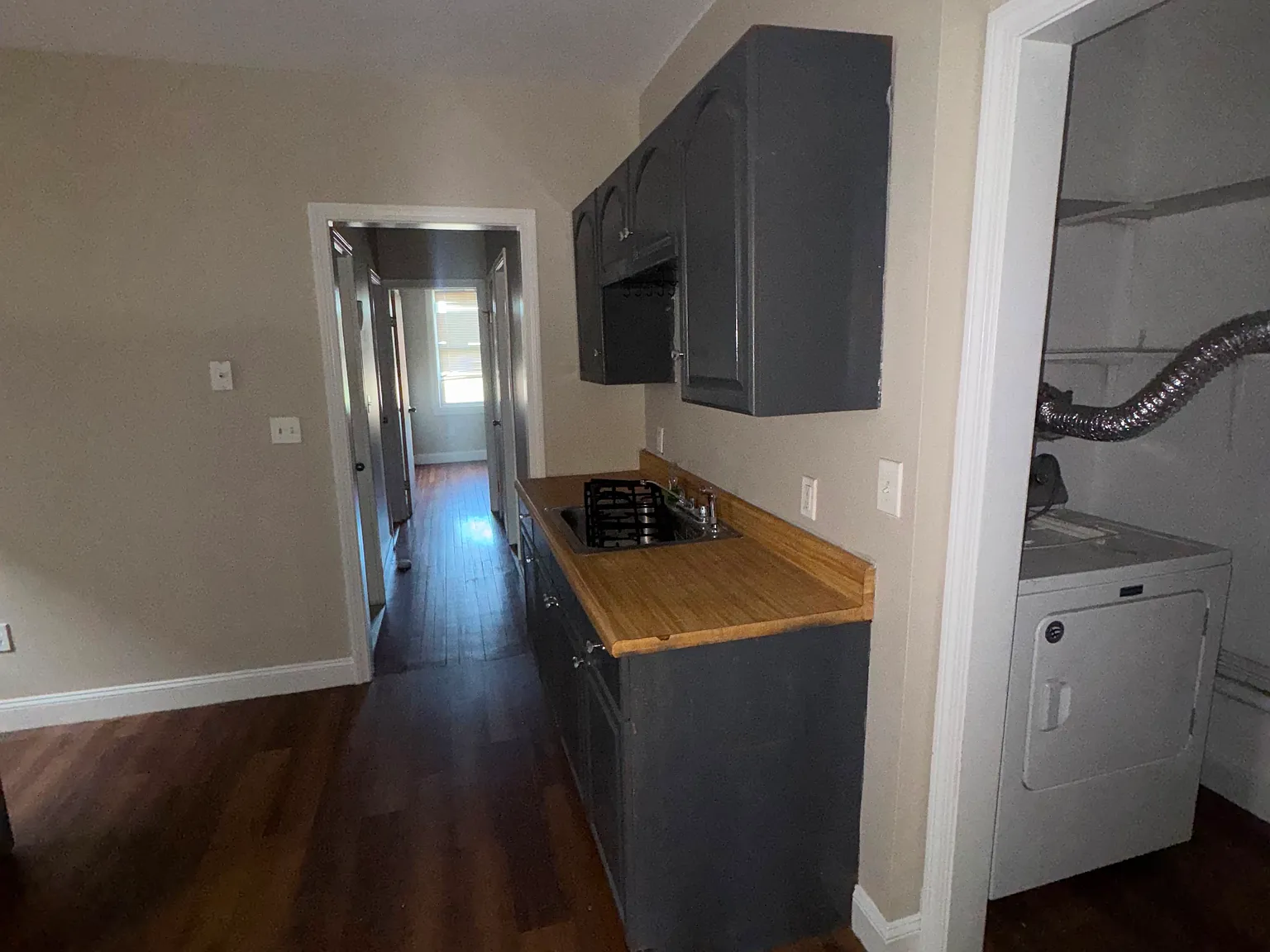 3 bed, $2,200 — Photo 2