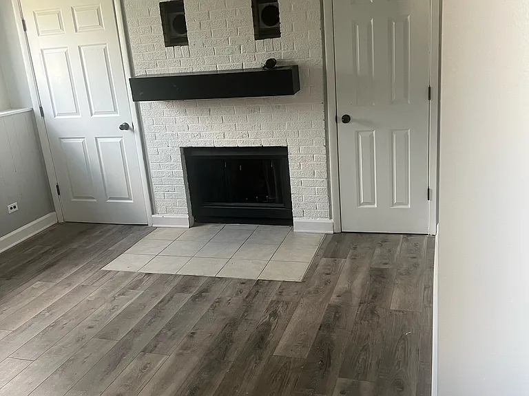 1772 Frank Ct — Photo 4